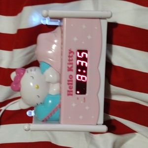 Hello kitty radio/alarm clock